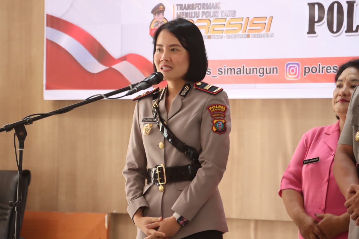 jabatan kasat lantas polres simalungun berganti dari akp jonni fatiaro h sinaga kepada iptu devi siringoringo.