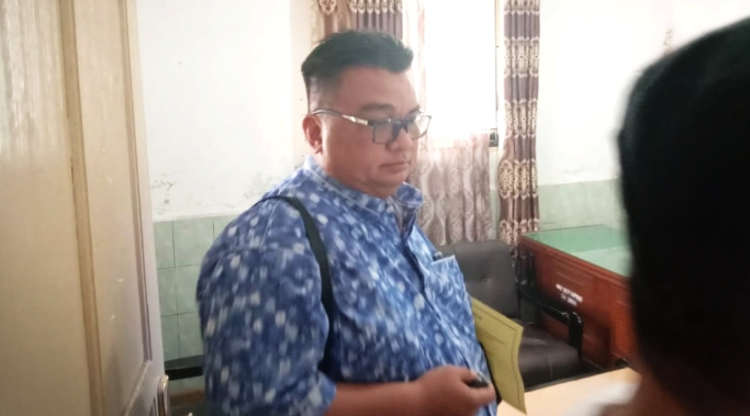 anggota dprd siantar robin manurung "tantang" mahasiswa yang mengadukan dirinya ke bkd.