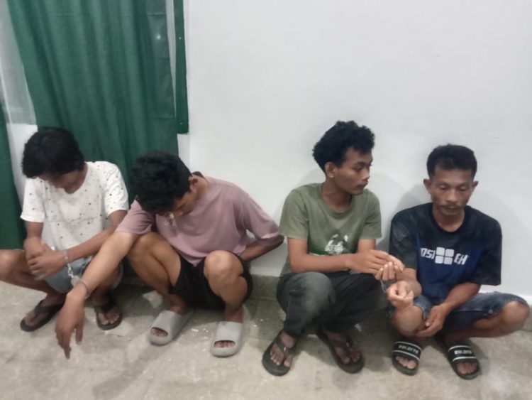 penggerebekan tengah malam personel unit intel kodim simalungun berhasil menggagalkan peredaran narkoba jenis sabu-sabu.