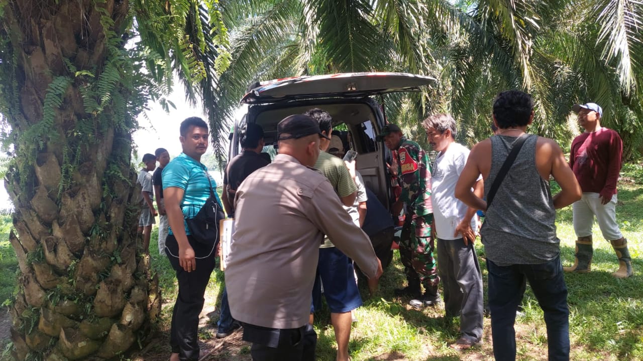 niur sinaga, seorang lansia ditemukan tewas usai terpeleset dan hanyut di sungai bah bolon, nagori bah lias, kecamatan bandar, simalungun.