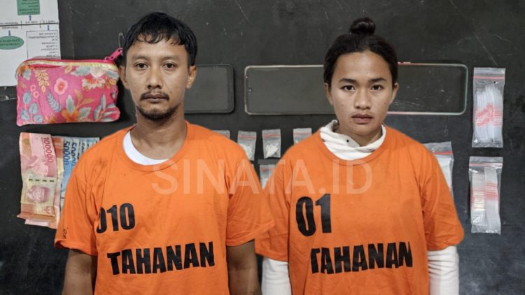 polres simalungun membongkar kolaborasi gelap pengedar sabu dan media online, dari penangkapan dua tersangka narkoba yang ditangkap.