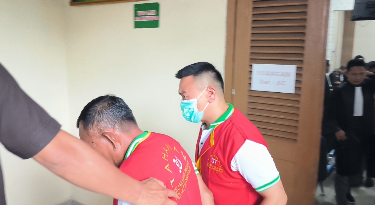 Saksi Kasus Pembunuhan Mutia: Terdakwa Joe Tempramental-Merusak Barang Saksi Kasus Pembunuhan Mutia: Terdakwa Joe Tempramental-Merusak Barang