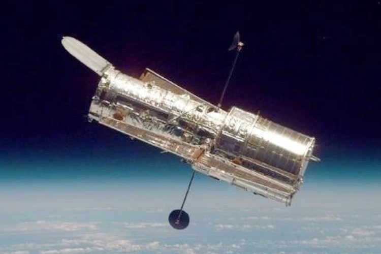Sebuah satelit era perang dingin milik Uni Soviet, Kosmos 482, diprediksi akan mengalami re-entry tak terkendali dan jatuh ke Bumi.