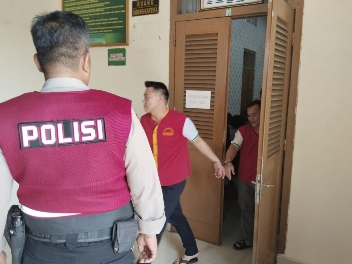 Sidang kasus pembunuhan mutia pratiwi ditunda, jaksa belum rampungkan tuntutan terdakwa joe.