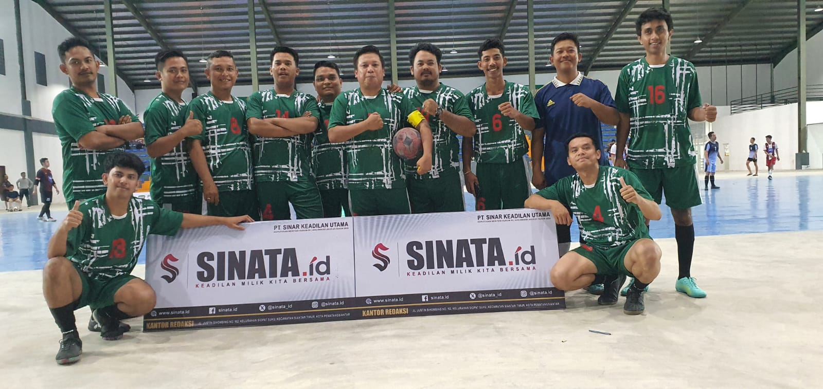 advokat muda alusi siantar–simalungun tunjukkan sportivitas di turnamen futsal piala wali kota