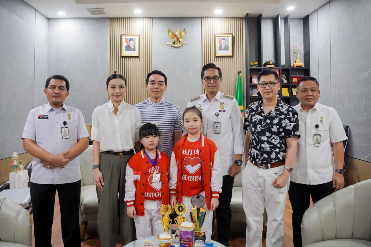 Hebat! Geraldine & Hayley, Kakak-Adik Asal Medan Menangkan Olimpiade Matematika Internasional