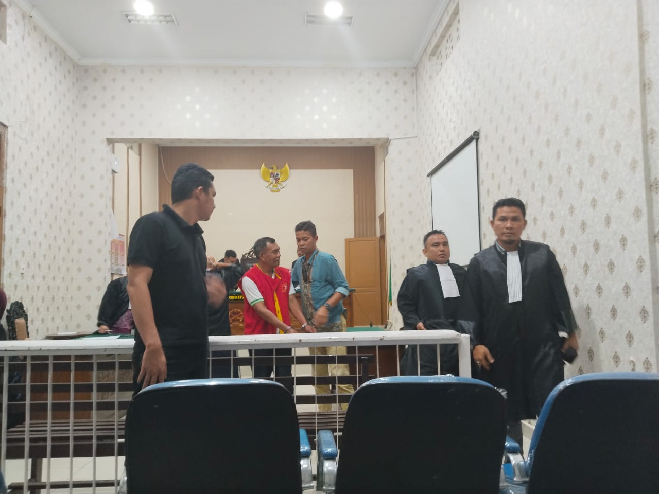Lima Terdakwa Kasus Pembunuhan Mutia Divonis Beragam, Dari 9 Bulan sampai 12 Tahun Lima Terdakwa Kasus Pembunuhan Mutia Divonis Beragam, Dari 9 Bulan sampai 12 Tahun