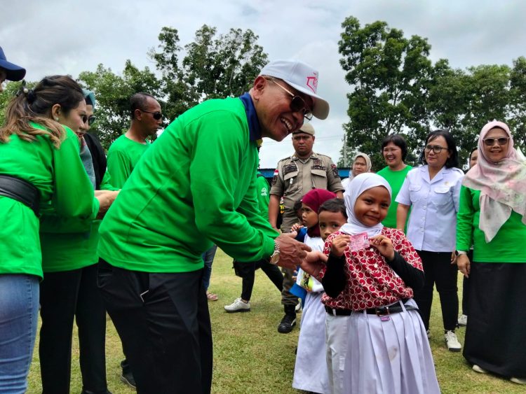 bupati simalungun serahkan kia