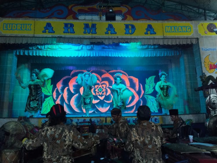 Forkopincab Bantur Hadiri Pementasan Ludruk Armada di Desa Wonokerto