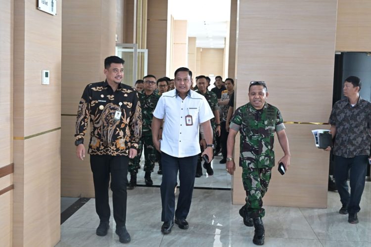 Kemendagri apresiasi kondusivitas aksi demo di sumut kemendagri melalui staf khusus bidang keamanan dan hukum, wahyu bintoni hari bawono, memuji kondusivitas demo di sumatera utara.