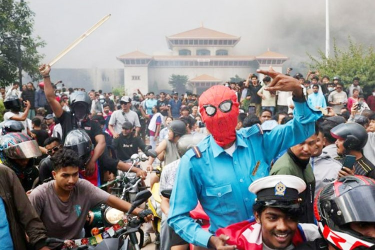 fenomena “nepo kids” menjadi pemicu demo nepal, ketika kemewahan elit politik kontras dengan kemiskinan rakyat dan tingginya pengangguran.