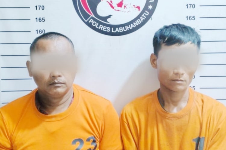 Polres Labuhanbatu menangkap dua warga Kampung Situngir terkait peredaran sabu di Labuhanbatu Utara, bukti penangkapan narkoba diamankan.