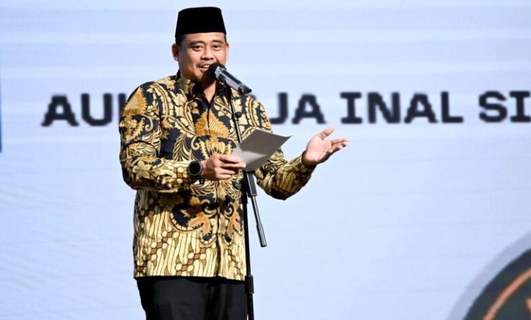Milad ke-120 si, bobby nasution beri hadiah 120 lowongan kerja pada momen milad ke-120 syarikat islam (si), gubernur sumatera utara (gubsu) bobby nasution berikan hadiah berupa 120 lowongan kerja untuk anggota syarikat islam sumut.