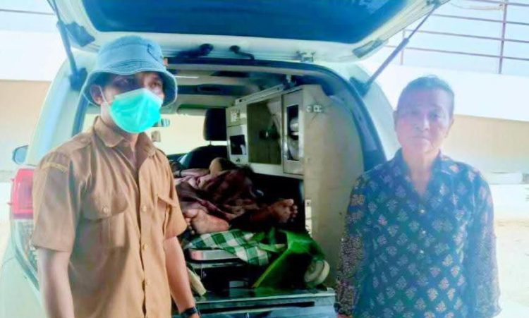 Pemkab tapteng sigap fasilitasi warga aceh yang sakit korban penyakit kulit saat hendak diberangkatkan pemkab tapteng berobat. (foto: diskominfo tapteng)