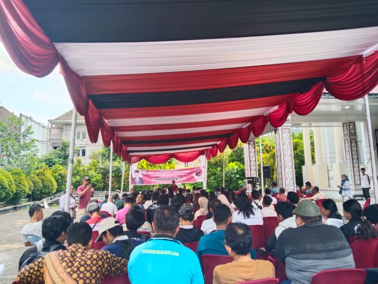 sosper digelar di halaman kantor dprd siantar, sabtu (18/10/2025). (foto: sinata/hendri)