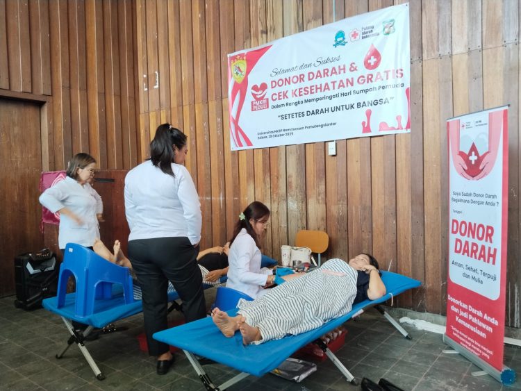 Pmkri siantar gelar donor darah dan cek kesehatan gratis aksi kemanusiaan digelar pmkri pematangsiantar. (foto: sinata/hendri)