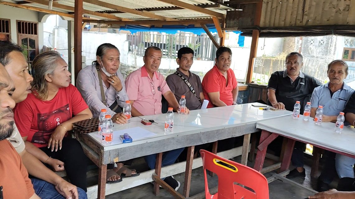 Dituding tak disukai kader, timbul lingga justru dapat dukungan 8 pac pengurus pac menyatakan dukungan kepada timbul lingga. (foto: sinata/tumpal)