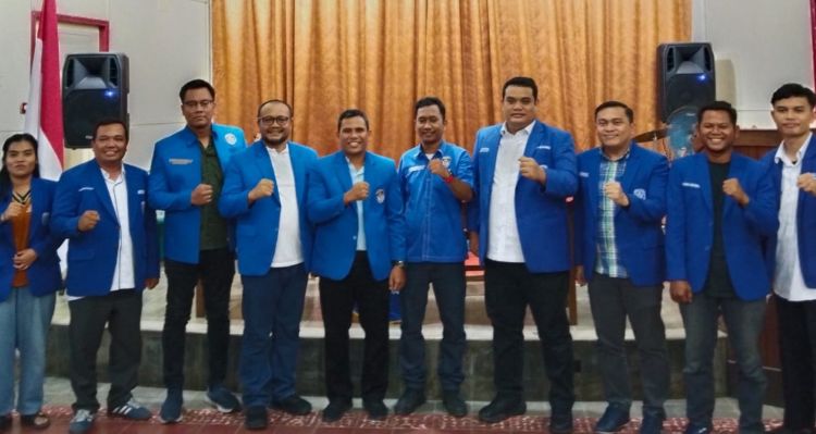 Jon roi purba dan armada simorangkir ketua dan sekretaris gamki siantar terpilih jon roi tua purba dan armada simorangkir terpilih secara aklamasi sebagai ketua dan sekretaris gerakan angkatan muda kristen indonesia (gamki) cabang pematangsiantar periode 2025-2028.