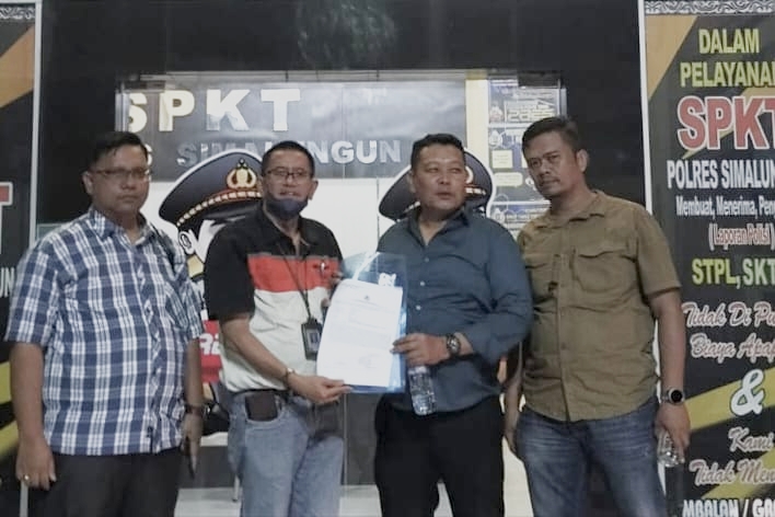 penasehat hukum martiaman sijabat dan petinggi pt ras di polres simalungun