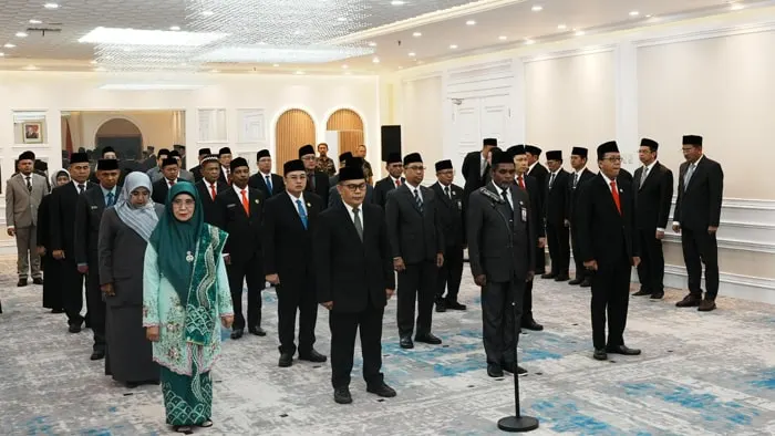 Nasaruddin umar lantik 21 pejabat baru di lingkungan kemenag menteri agama nasaruddin umar melantik 21 pejabat baru di lingkungan kemenag, mulai dari rektor uin hingga kepala kanwil.