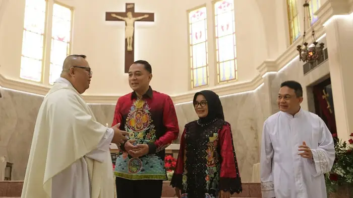 Surabaya siaga nataru 2025, 54 ruas jalan dan rumah ibadah dijaga 24 jam pemerintah kota surabaya siaga nataru dengan memperketat pengamanan jelang natal 2025 dan tahun baru 2026 24 jam.