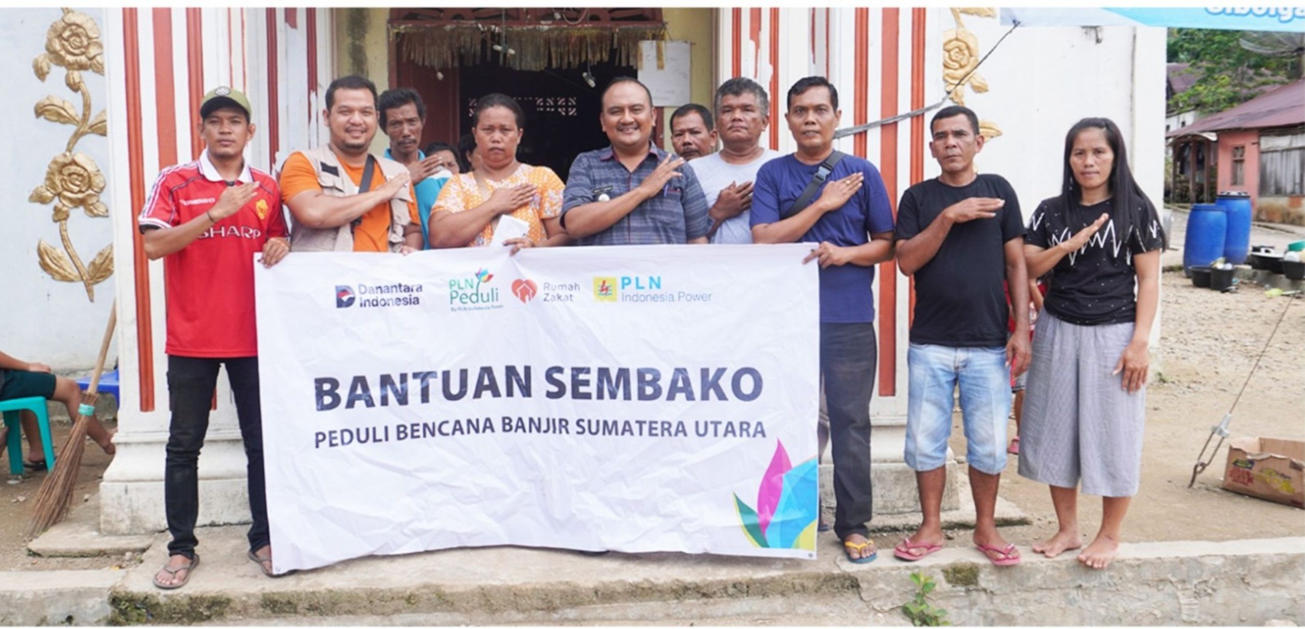 Penanganan pasca bencana di tapteng, butuh puluhan alat berat tambahan kondisi alat berat yang dikerahkan pemkab tapteng pasca banjir bandang di kecamatan tukka, tapteng beberapa hari lalu. (foto: diskominfo tapteng)