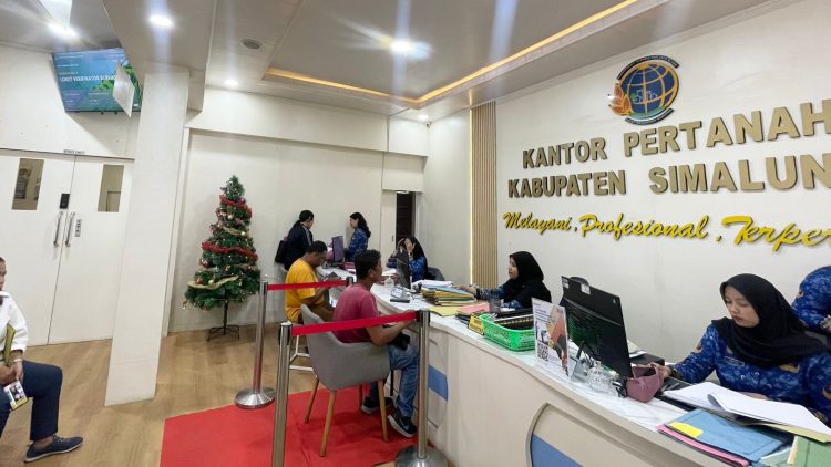 Ngurus sertifikat tanah di simalungun kini bisa antre dari rumah loket pelayanan