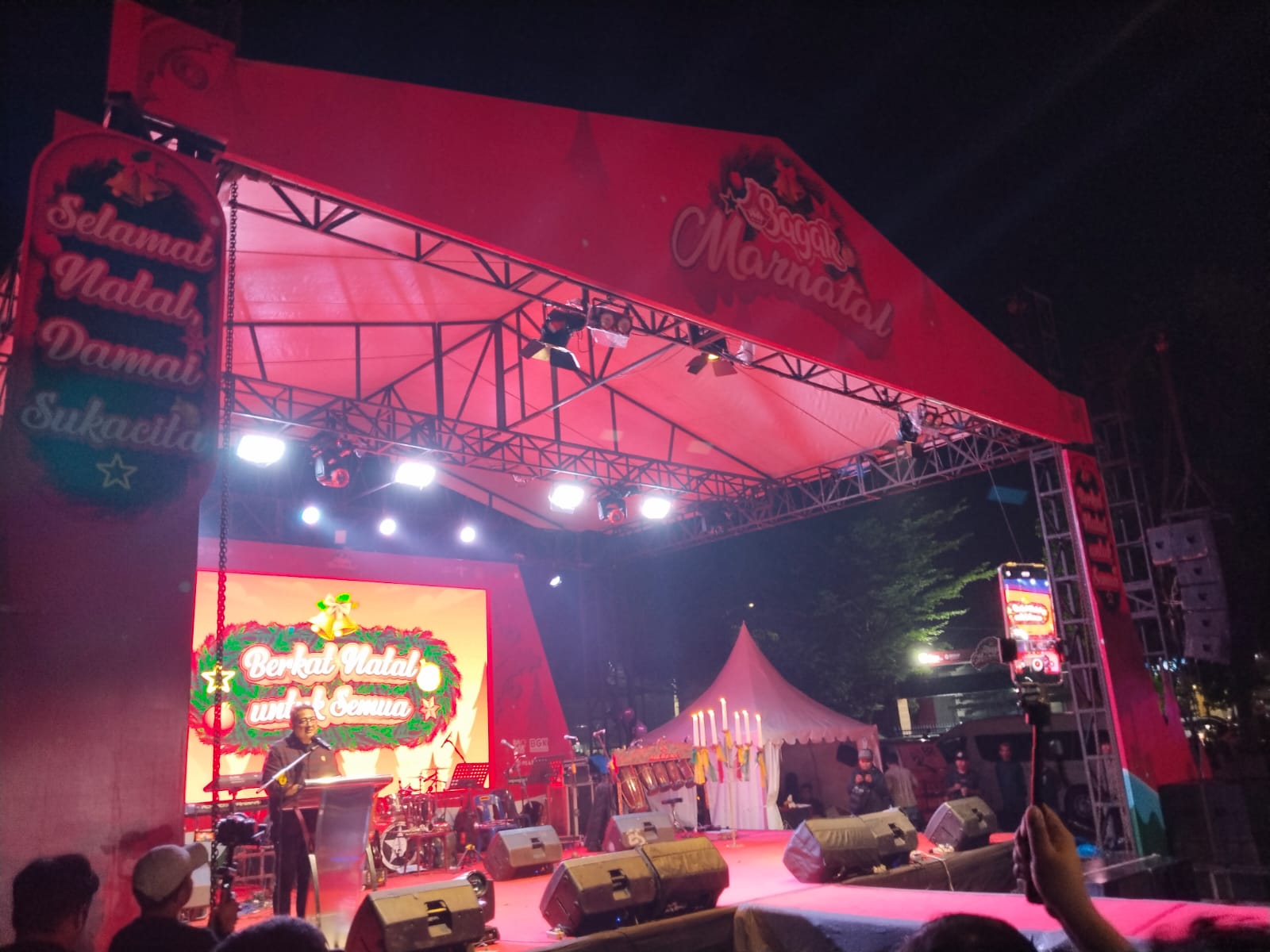 Menteri ekraf teuku harsya hadiri bagak marnatal di siantar acara bagak marnatal. foto: sinata/hendrik