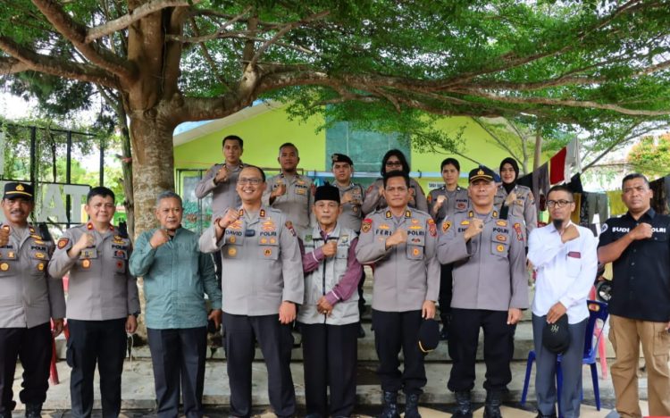 Bantuan untuk korban bencana di langkat disalurkan bantuan untuk korban bencana di langkat disalurkan