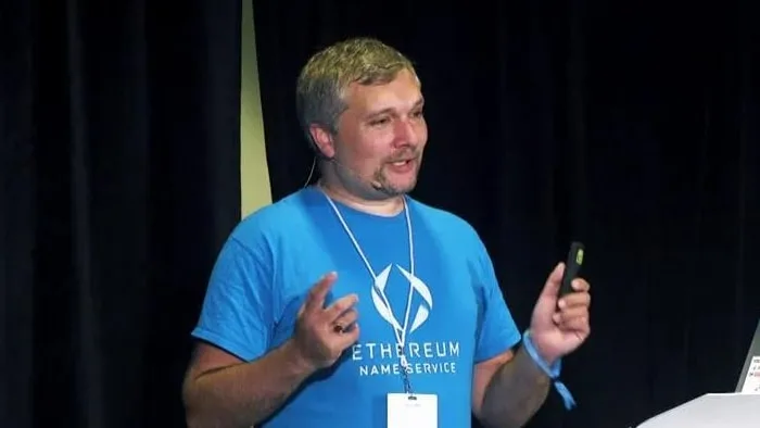 Nick johnson, otak di balik ens yang mengubah cara manusia berinteraksi dengan ethereum nick johnson adalah sosok penting di balik ethereum name service (ens) yang mengubah alamat rumit ethereum menjadi identitas digital yang mudah digunakan.