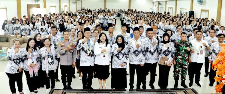 Hut ke-80 pgri simalungun, pengurus baru periode 2025–2030 dikukuhkan peringatan hari ulang tahun ke-80 persatuan guru republik indonesia (pgri) di kabupaten simalungun